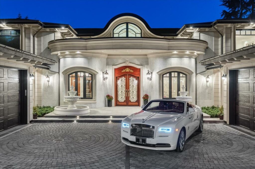 670 Southborough Drive