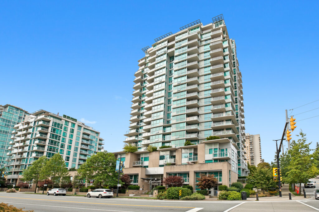 TH17 – 188 E Esplanade Street, North Vancouver