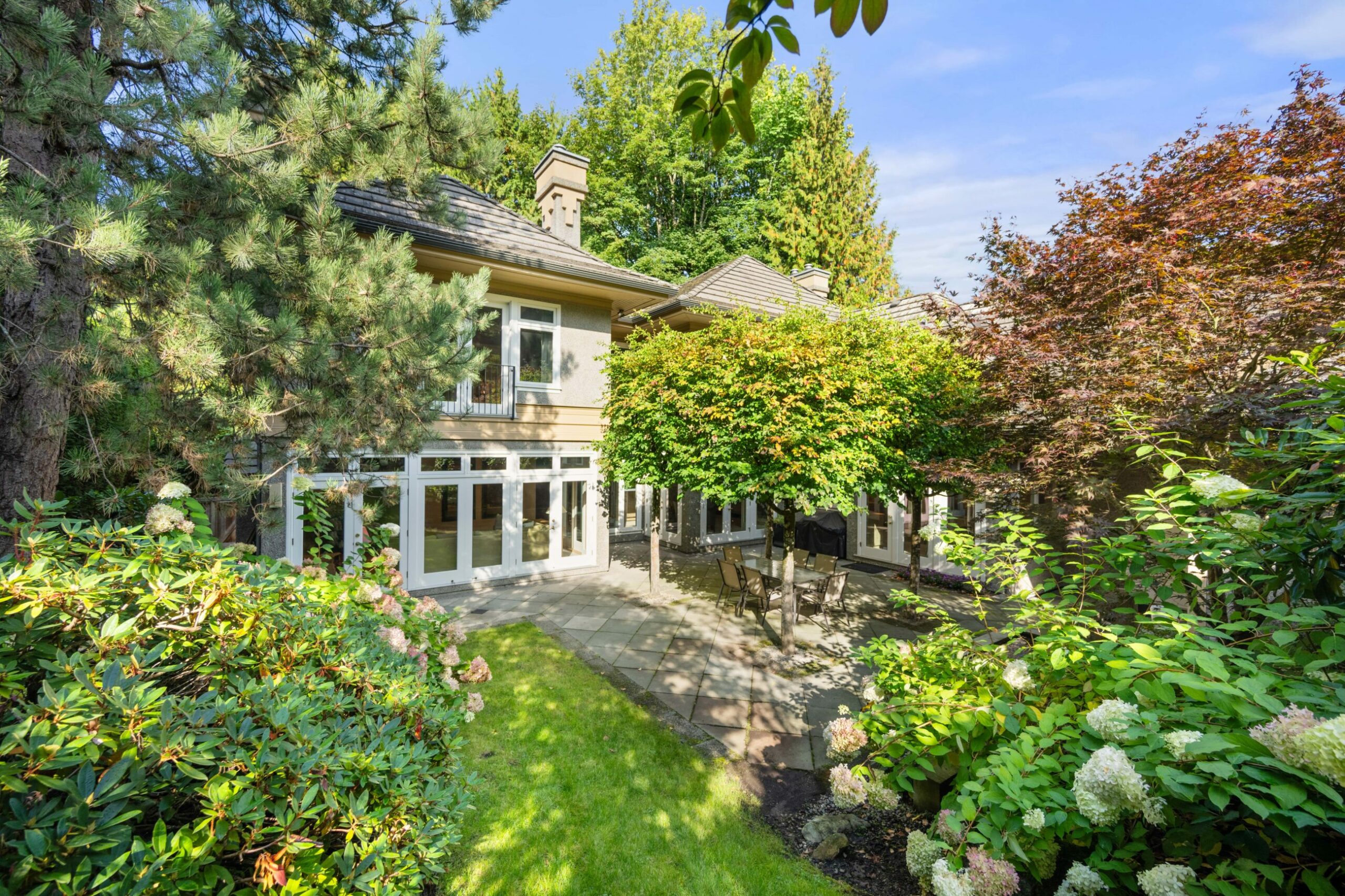 EXCEPTIONALLY CUSTOM BUILT SHAUGHNESSY RESIDENCE - 1080 Douglas Crescent, Vancouver