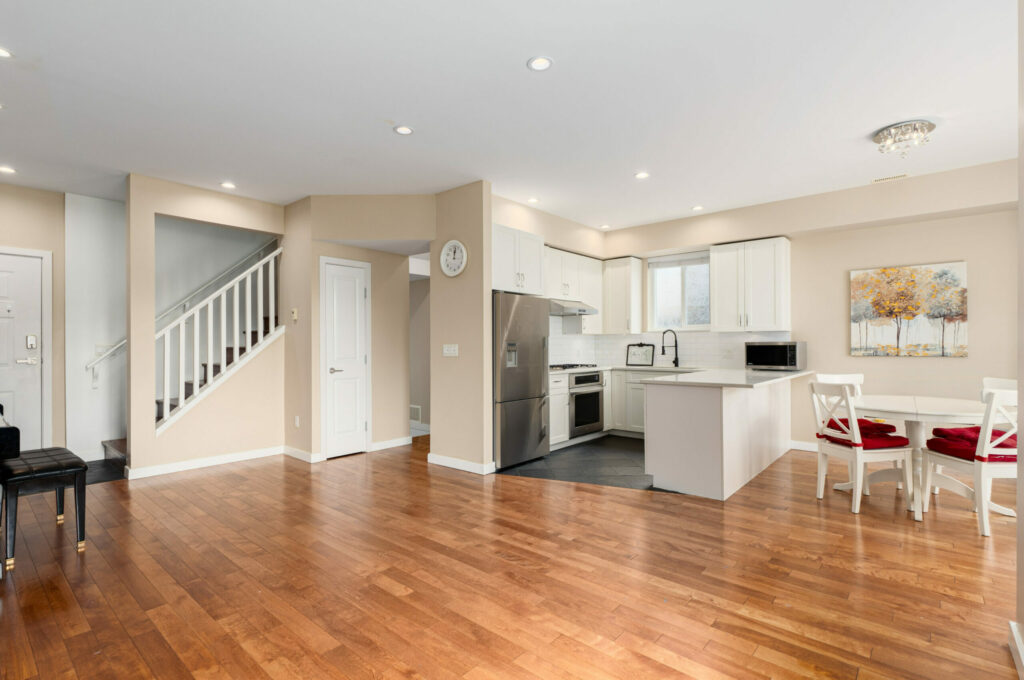 GORGEOUS HALF DUPLEX IN CENTRAL LONSDALE – 225 E 18th Street, North Vancouver