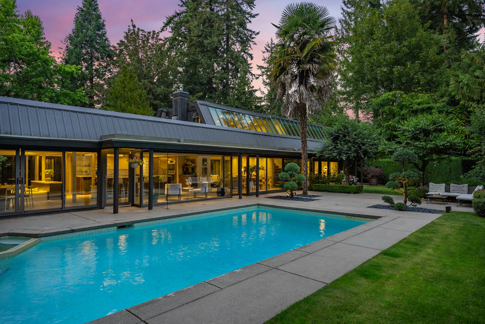 WEST COAST MODERN RESIDENCE IN SENTINEL HILL - Arthur Erickson Residence