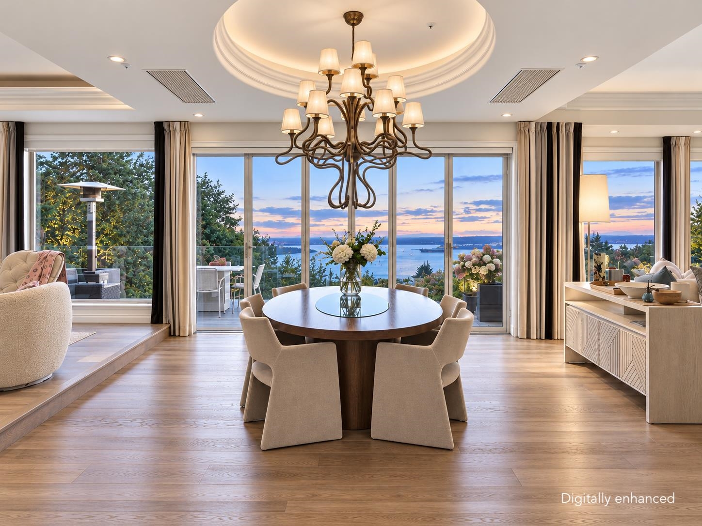 LUXURY RESIDENCE LOCATED IN PRESTIGIOUS CANTERBURY - 1560 Chippendale Court