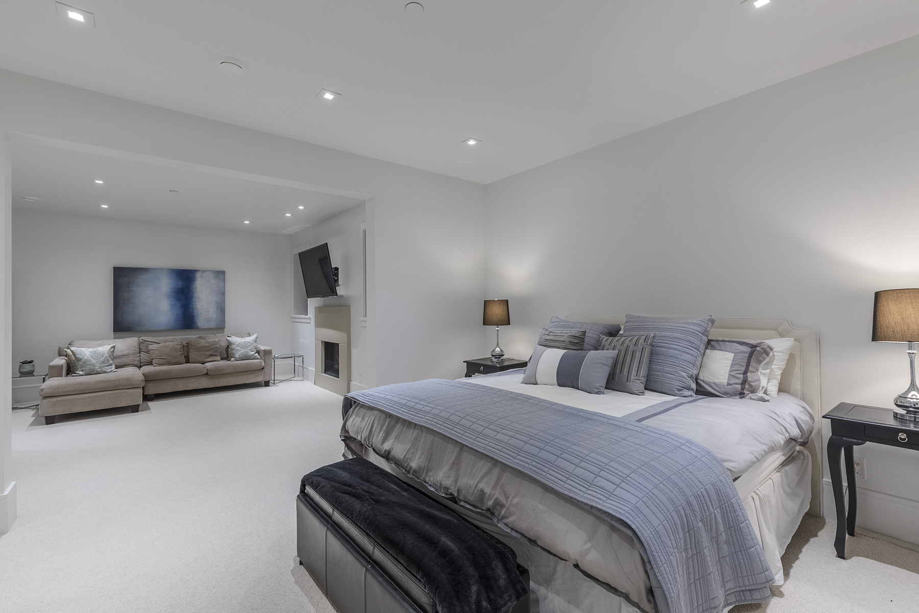 3161 Westmount Place