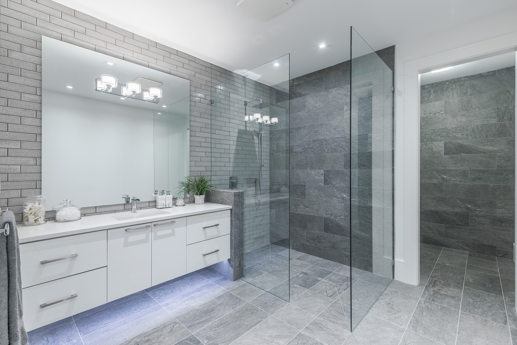 3161 Westmount Place