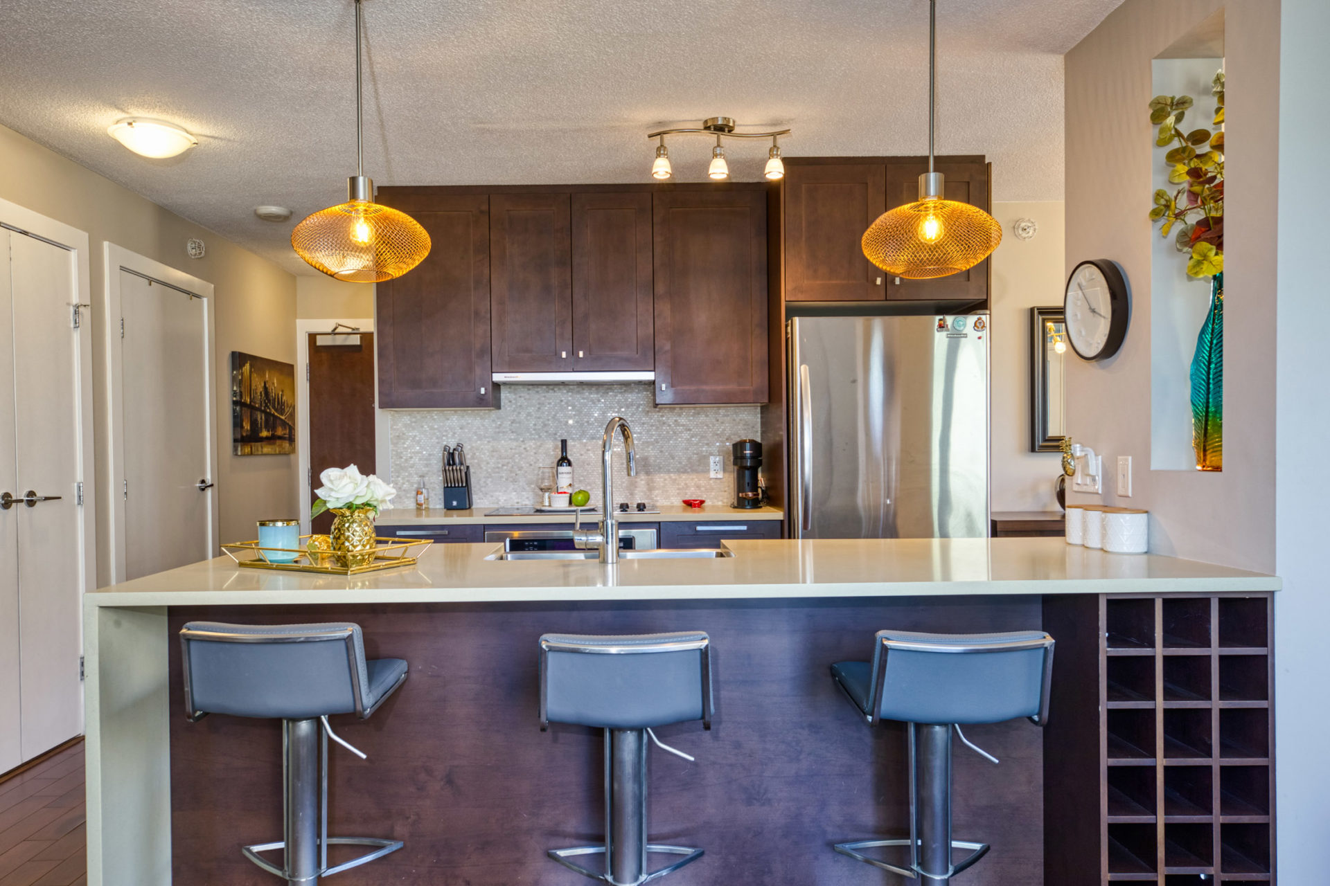 906 - 888 Homer Street