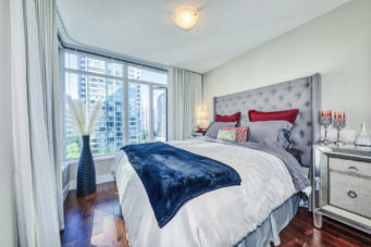 906 - 888 Homer Street