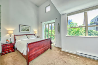 TH8 - 989 Richards Street