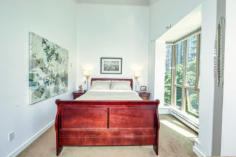 TH8 - 989 Richards Street