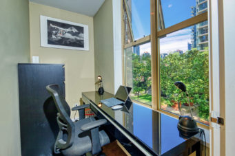 TH8 - 989 Richards Street