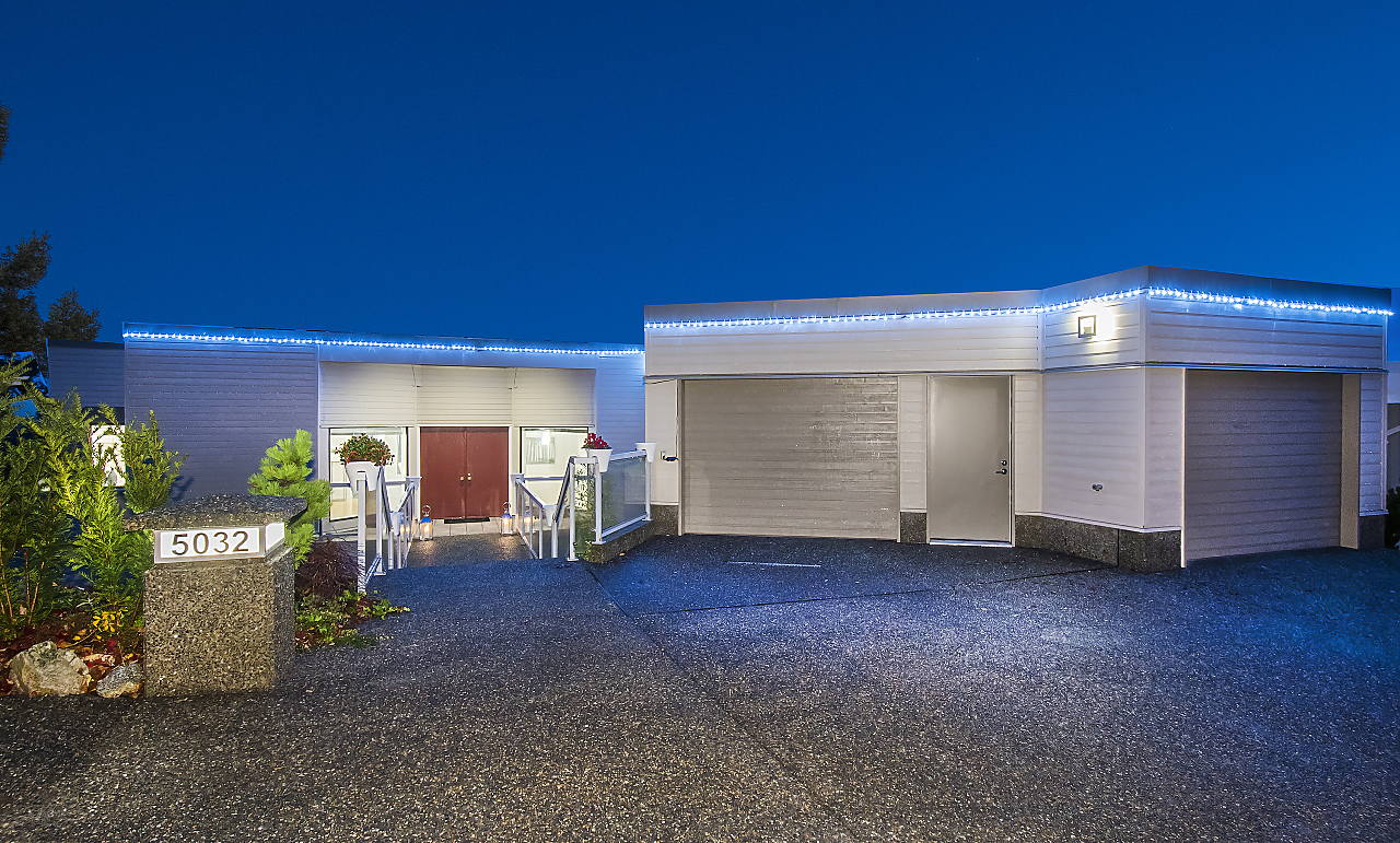 5032 Pinetree Crescent