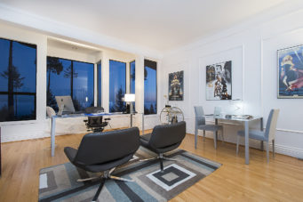 5032 Pinetree Crescent