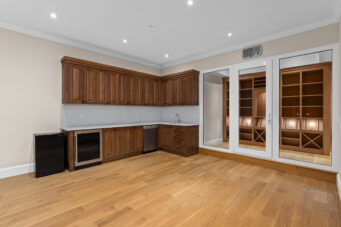 GRAND EUROPEAN CLASSIC LUXURY PROPERTY IN THE BEST BLOCK OF BRITISH PROPERTIES - 1367 Chartwell Dr, West Vancouver