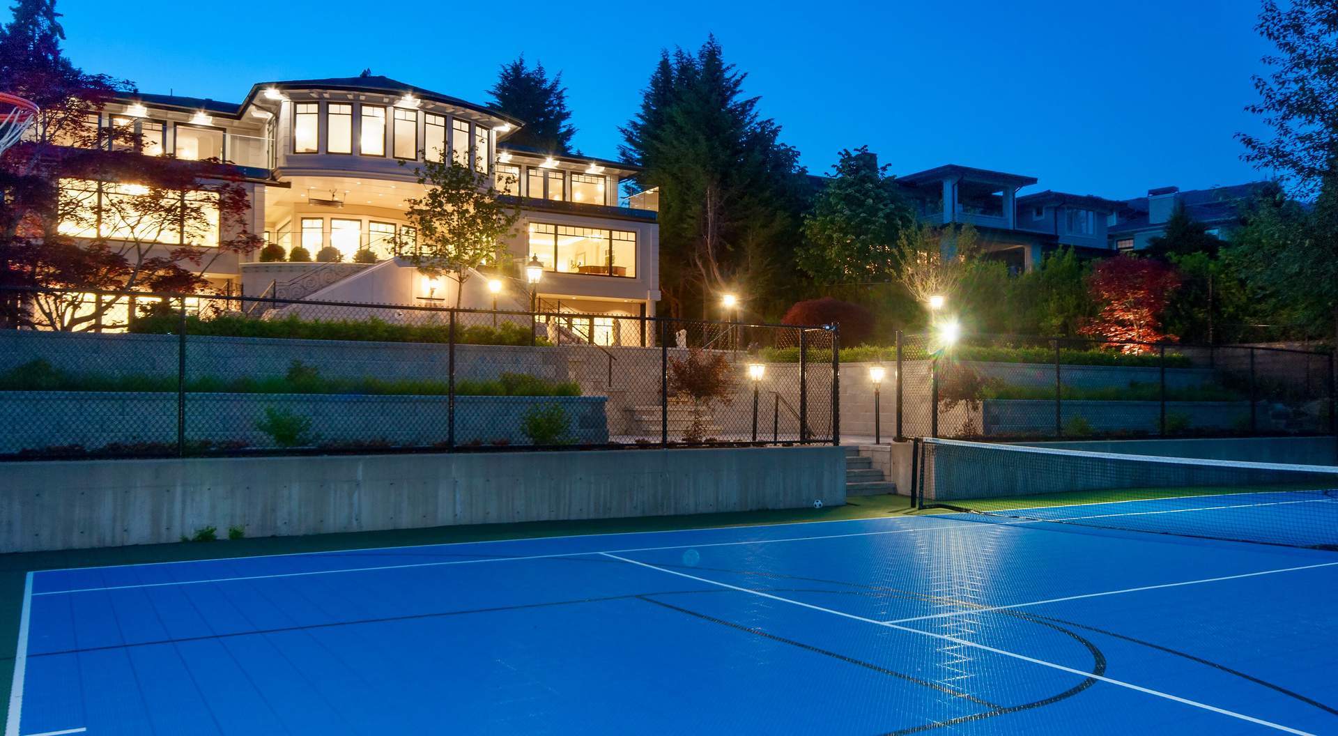 670 Southborough Drive