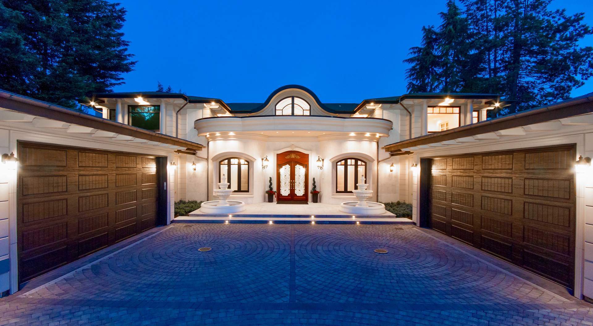 670 Southborough Drive