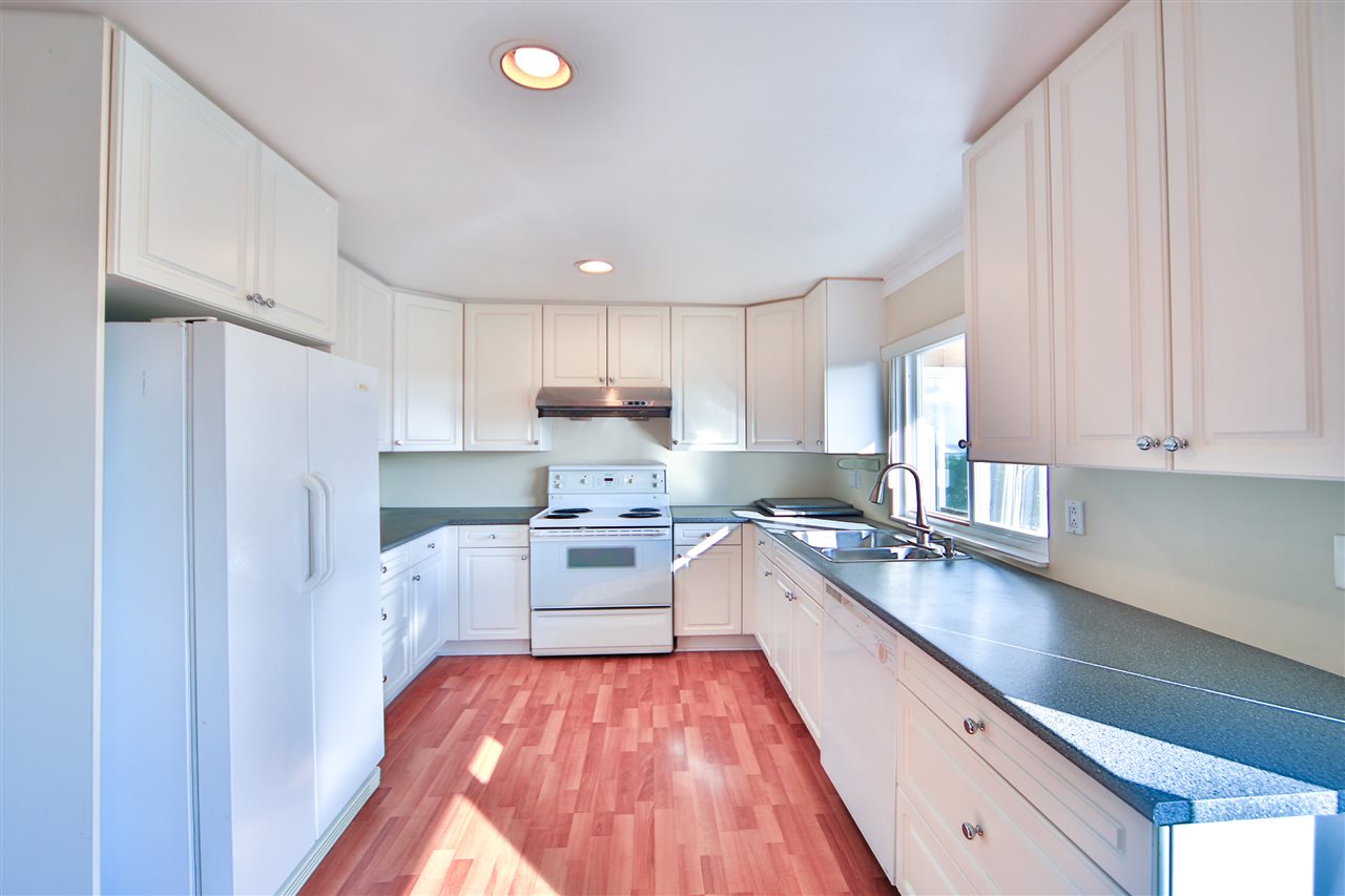 997 Cross Creek Road, West Vancouver