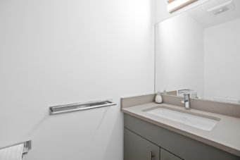 TH17 - 188 E Esplanade Street, North Vancouver