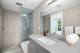 TH17 - 188 E Esplanade Street, North Vancouver