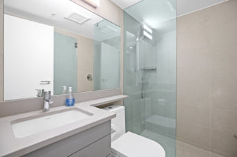 TH17 - 188 E Esplanade Street, North Vancouver