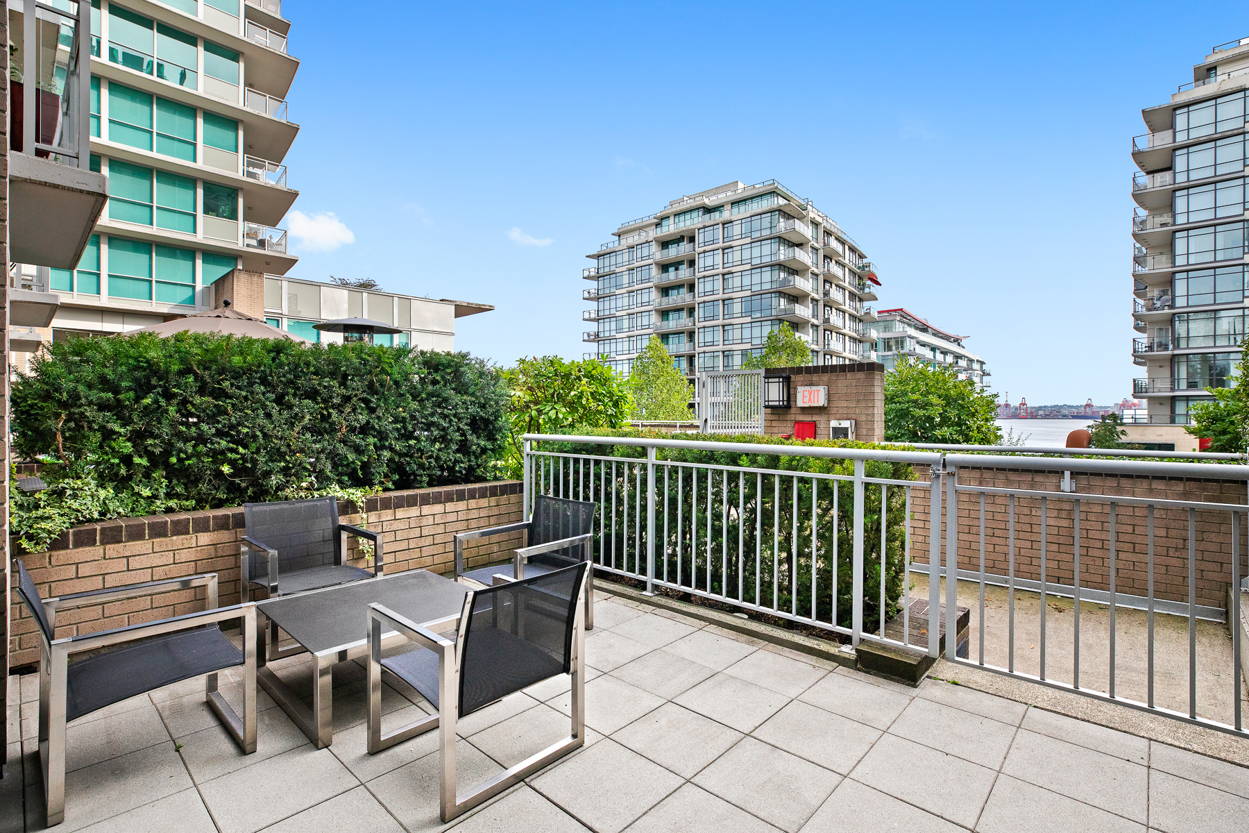 TH17 - 188 E Esplanade Street, North Vancouver