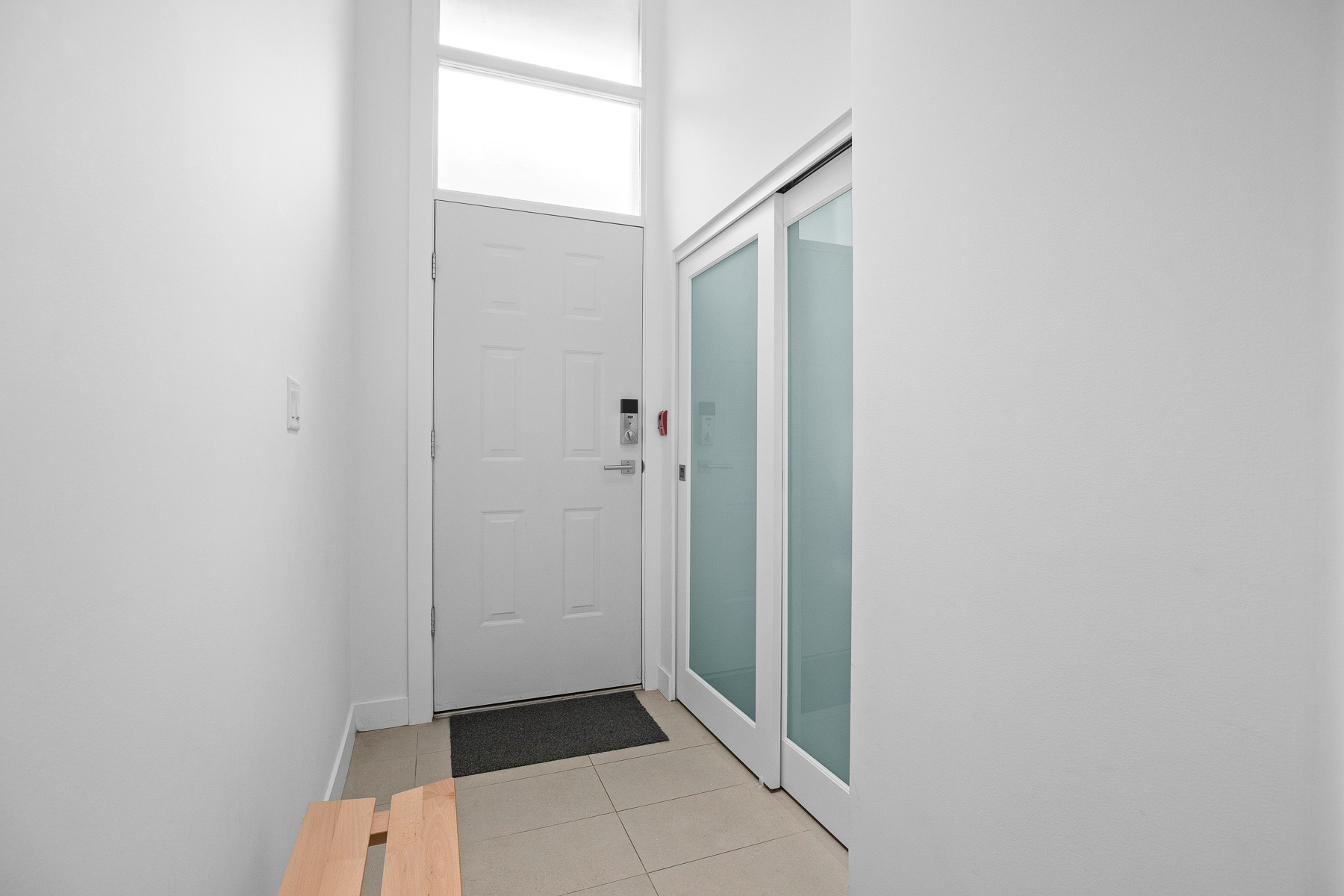 TH17 - 188 E Esplanade Street, North Vancouver