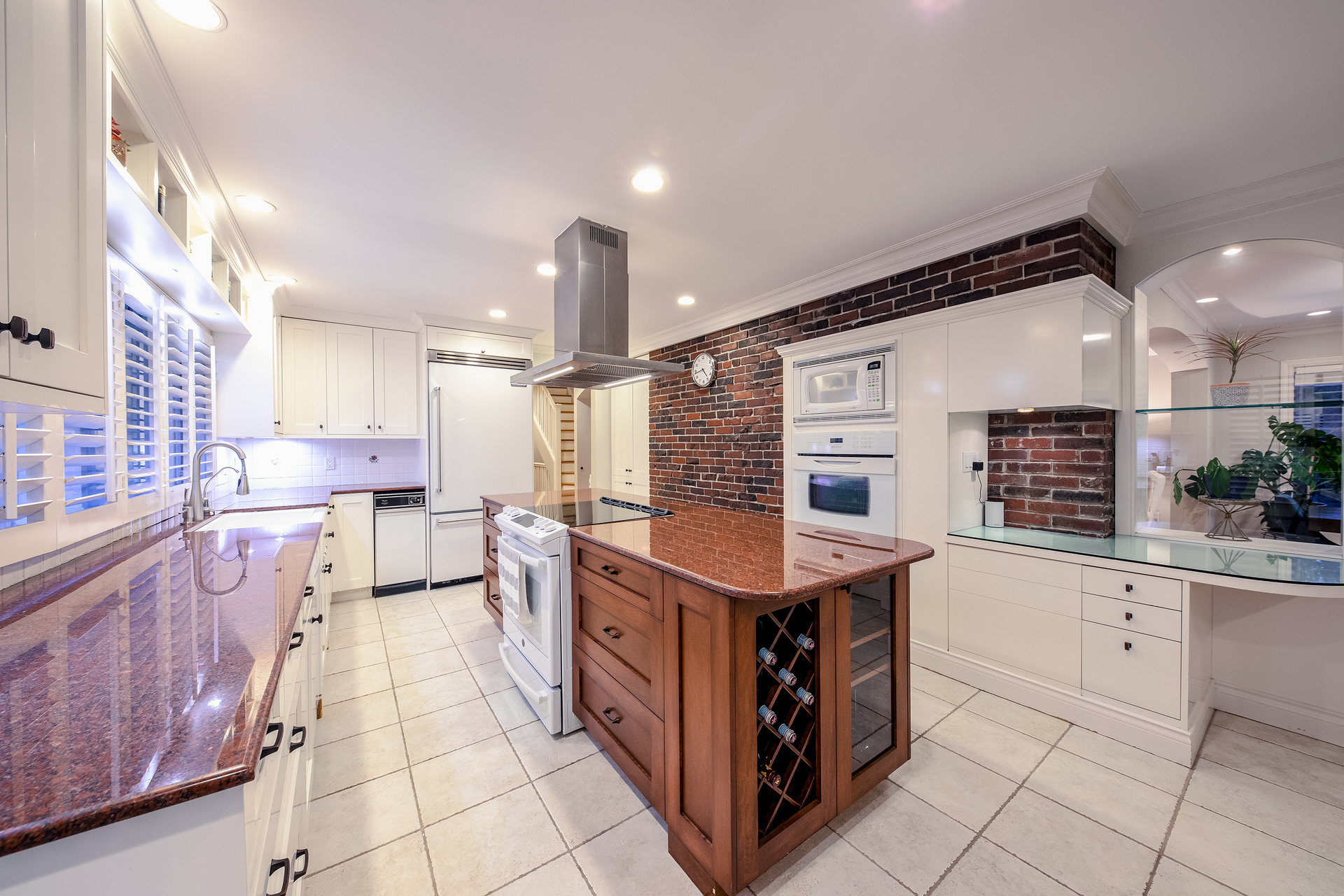 630 Southborough Drive, West Vancouver
