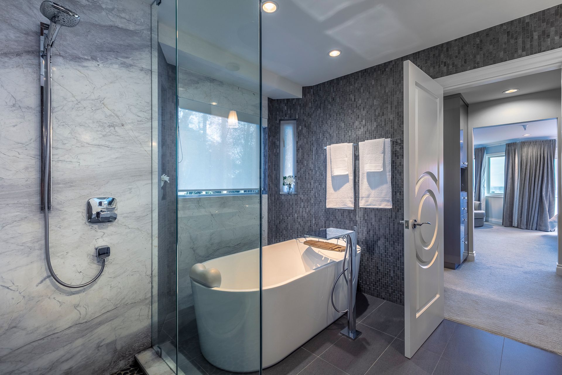 1560 Chippendale Crt, West Vancouver