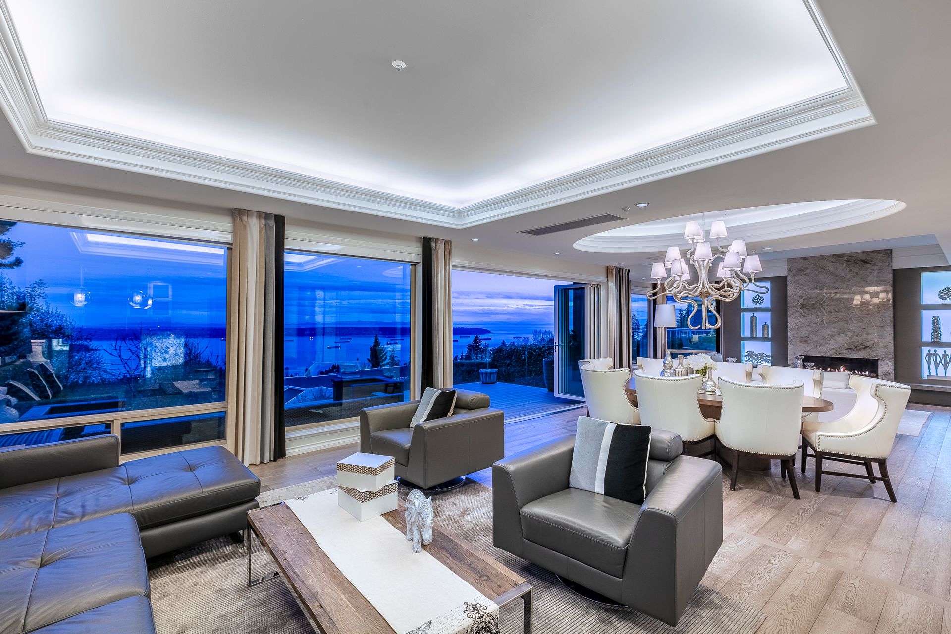 1560 Chippendale Crt, West Vancouver