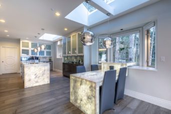 1560 Chippendale Crt, West Vancouver
