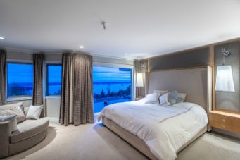 1560 Chippendale Crt, West Vancouver