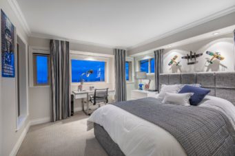 1560 Chippendale Crt, West Vancouver