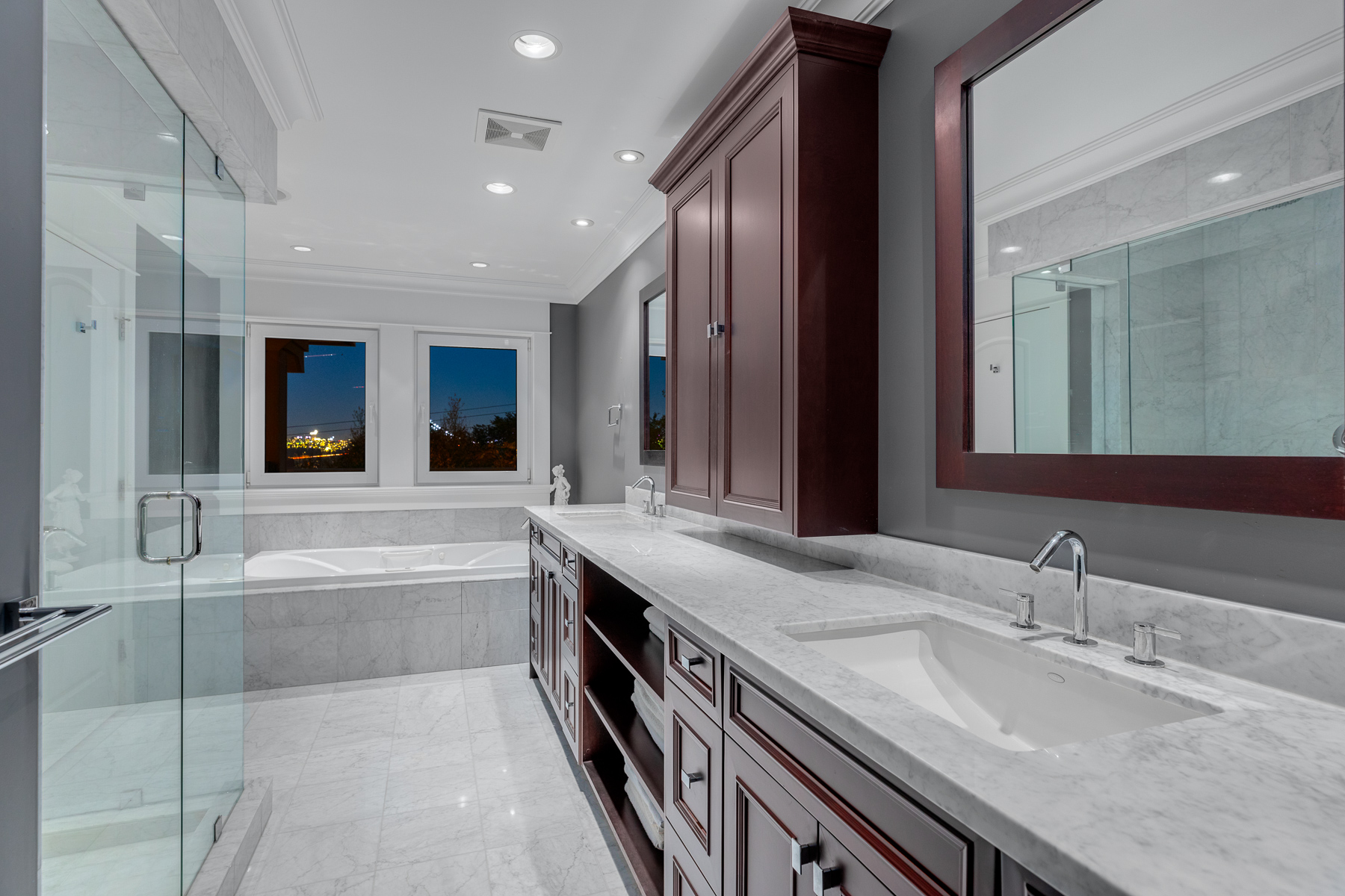 Exclusive Listing- 775 Esquimalt Avenue, West Vancouver, British Columbia