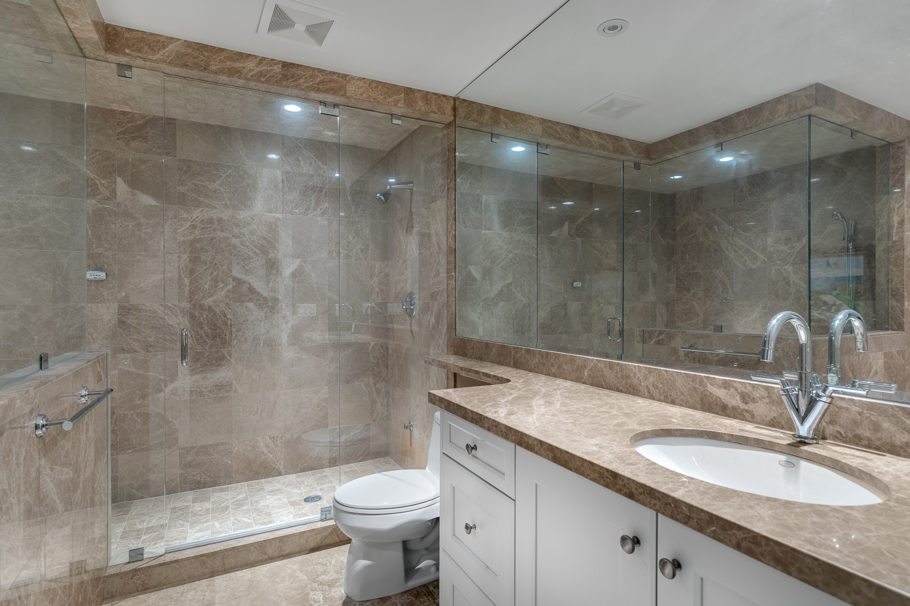 Exclusive Listing- 775 Esquimalt Avenue, West Vancouver, British Columbia