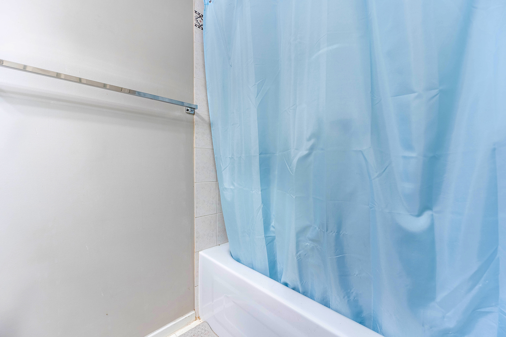 #307 223 Mountain Hwy, North Vancouver