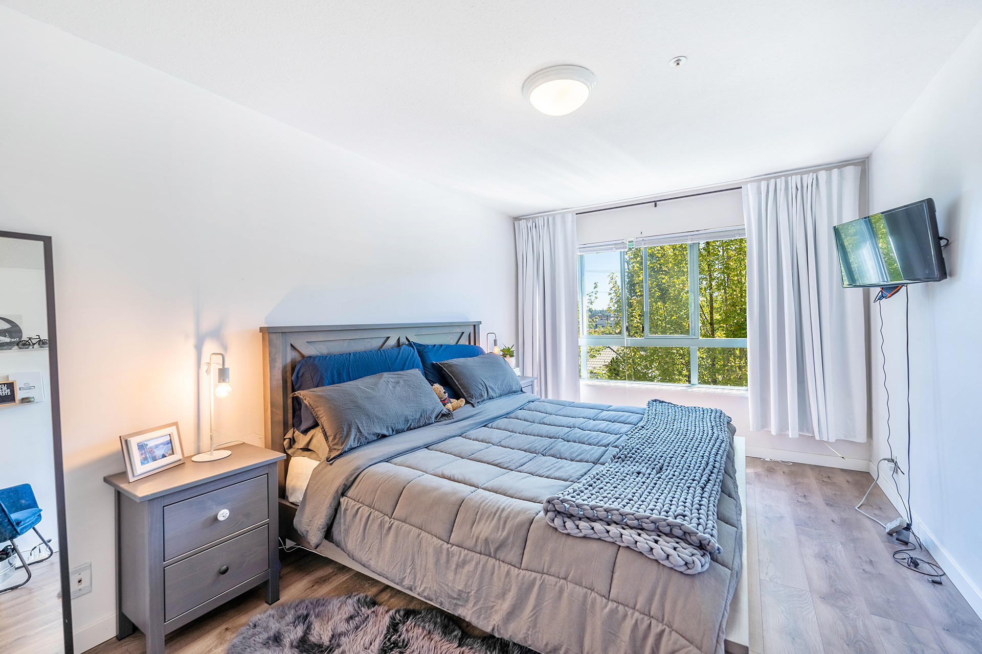 #307 223 Mountain Hwy, North Vancouver