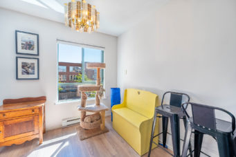 #307 223 Mountain Hwy, North Vancouver