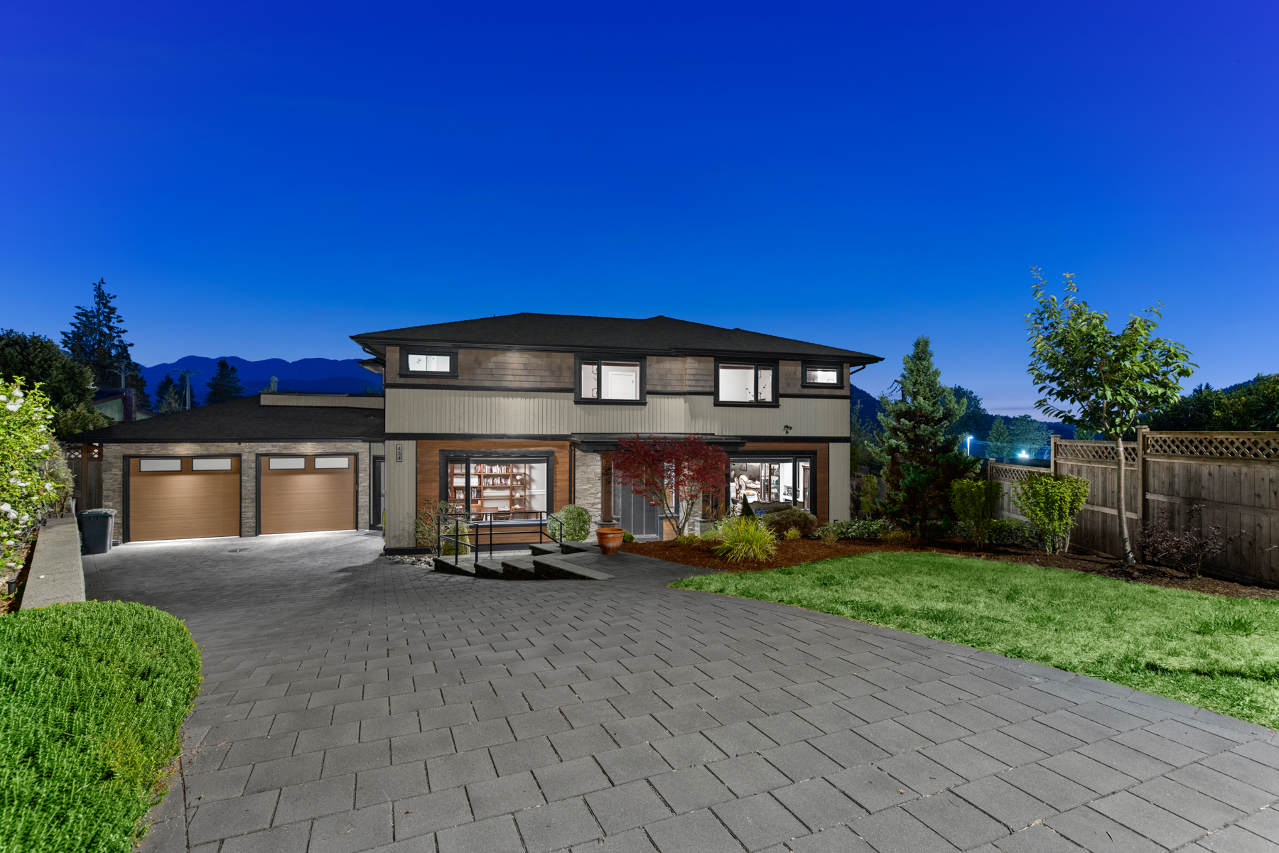 434 Felton Place, Dollarton, North Vancouver