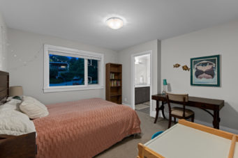 434 Felton Place, Dollarton, North Vancouver