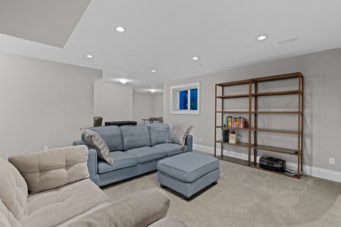 434 Felton Place, Dollarton, North Vancouver