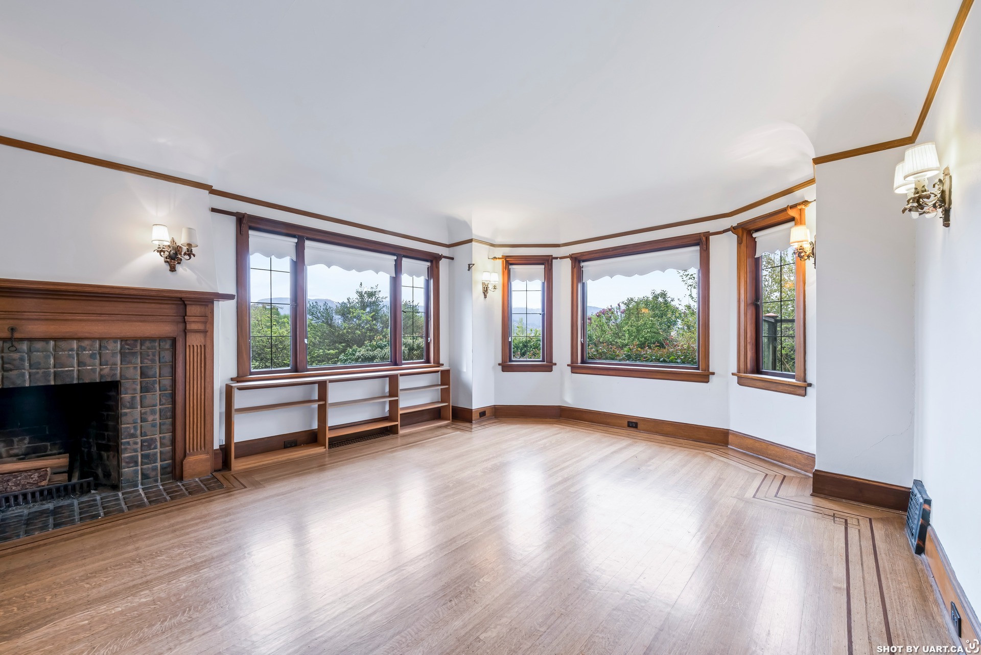 4296 W 8TH AVE, Vancouver