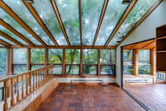 4296 W 8TH AVE, Vancouver