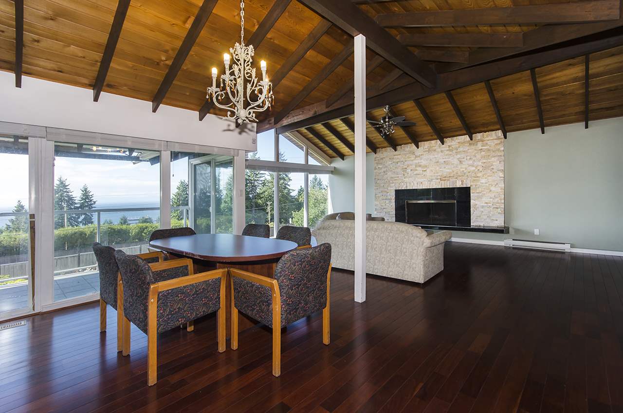 BEST VALUE FAMILY HOME WITH SOUTH FACING WATER VIEW --2685 Skilift Pl, West Vancouver