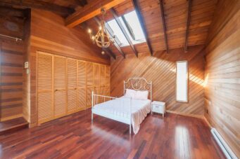 BEST VALUE FAMILY HOME WITH SOUTH FACING WATER VIEW --2685 Skilift Pl, West Vancouver