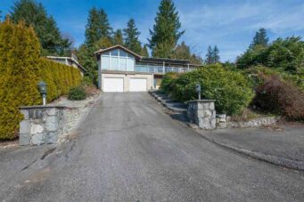 BEST VALUE FAMILY HOME WITH SOUTH FACING WATER VIEW --2685 Skilift Pl, West Vancouver