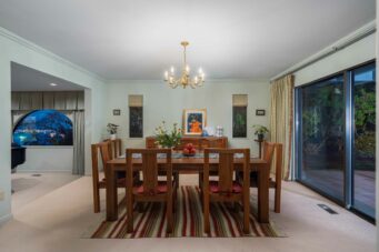 IMMACULATE FAMILY RESIDENCE WITH OCEAN & CITY VIEWS - 2527 Westhill Drive, West Vancouver