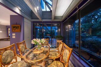 IMMACULATE FAMILY RESIDENCE WITH OCEAN & CITY VIEWS - 2527 Westhill Drive, West Vancouver