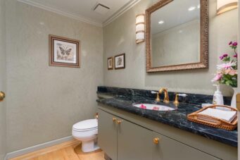 IMMACULATE FAMILY RESIDENCE WITH OCEAN & CITY VIEWS - 2527 Westhill Drive, West Vancouver