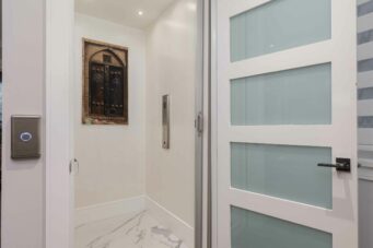 CONTEMPORARY WHITE ROCK FAMILY HOME - 15999 Columbia Avenue, White Rock