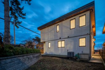 CONTEMPORARY WHITE ROCK FAMILY HOME - 15999 Columbia Avenue, White Rock