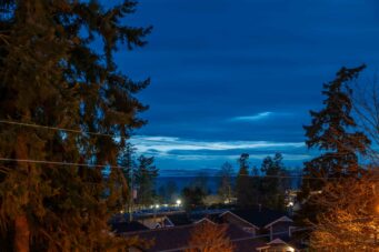 CONTEMPORARY WHITE ROCK FAMILY HOME - 15999 Columbia Avenue, White Rock