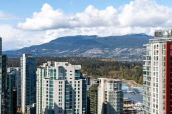 STUNNING HIGH LEVEL UNIT WITH BREATHTAKING VIEWS - 3507 1151 W Georgia Street, Vancouver